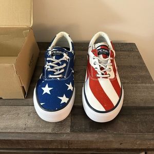 Sperry Striper Americana size 9 Men’s